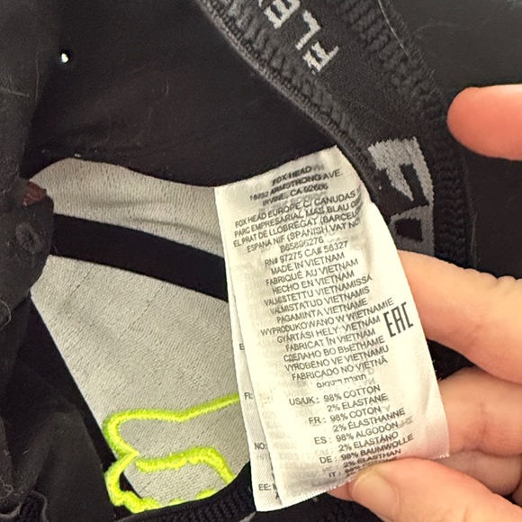 Fox Black Hat with Bright Green Accent - Picture 4 of 6